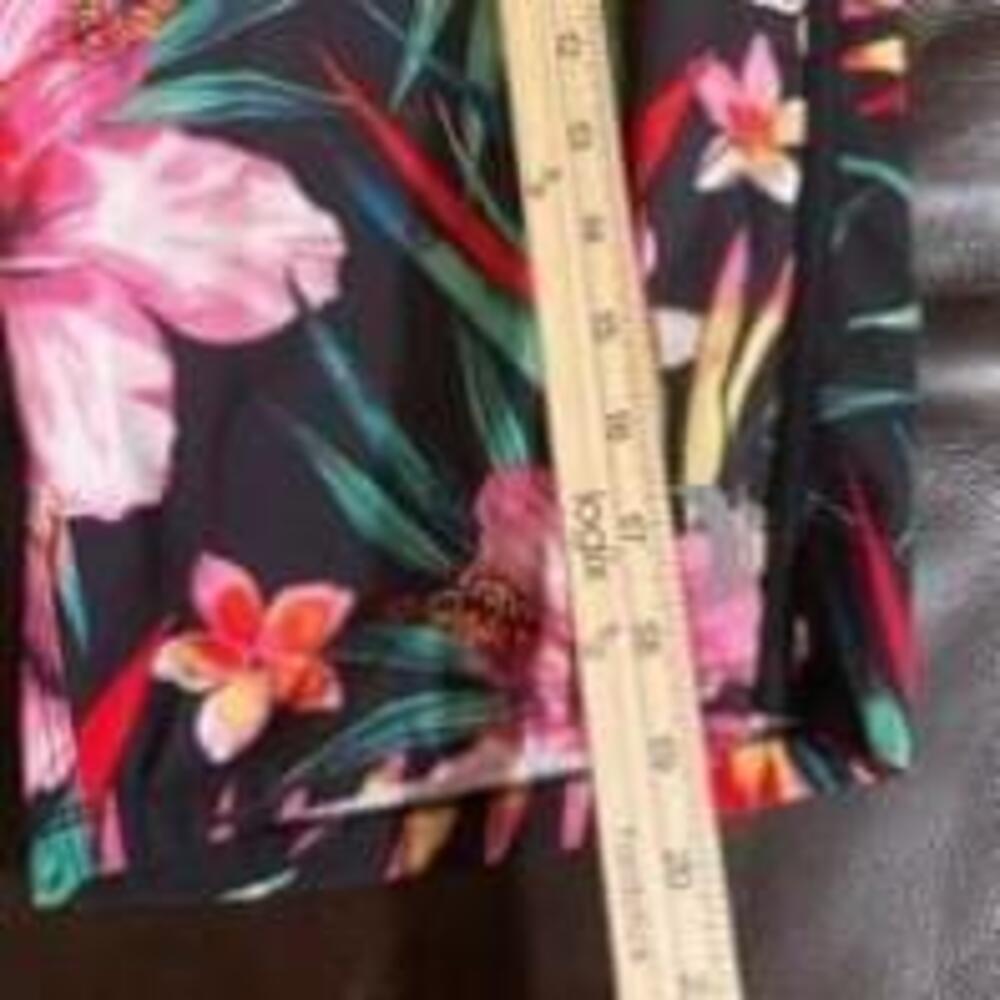 Size S Men's Hurley Phantom Floral Board Shorts Swim Trunks Size 30 Black Pink - Picture 6 of 6
